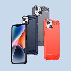 Carbon Case iPhone 14 Plus paindlik geeliga tagakate must