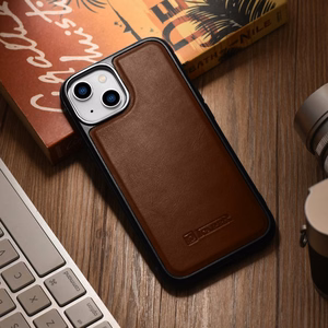 iCarer Leather Oil Wax ehtne nahkkott iPhone 14 Plus'ile (MagSafe ühilduv) pruun (WMI14220719-BN)