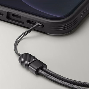 Uniq Transforma MagSafe korpus iPhone 13-le - punane