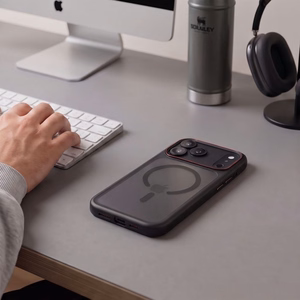 Tech-Protect MagCam MagSafe ümbris mudelitele iPhone 18 Pro / 17 Pro, mattmust ja punane