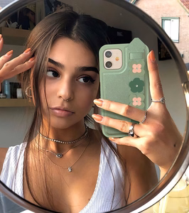 Kingxbar Sweet Series ümbris, mis on kaunistatud originaalsete Swarovski kristallidega iPhone 12 Pro / iPhone 12 roheline