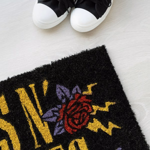 Guns N' Roses uksematt, 40 × 60 cm