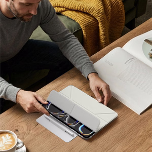 AmazingThing Minimal Mag ümbris mudelile iPad Pro M5 11", valge