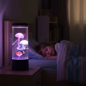 Lamp Reach Jellyfish-12