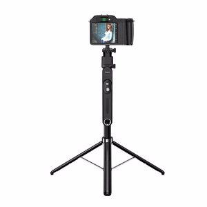 Selfie kepp-statiiv Hoco tripod juhtmevaba puldiga pöörlev 360 kraadi automaatse näojälgimisega K32 must