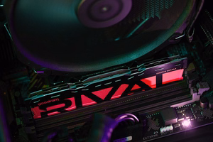 DDR4 8GB 3200MHz UDIMM goodram RIVAL särav punane
