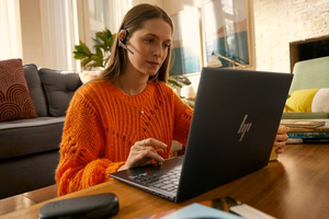 HP Poly Voyager Legend 30 peakomplekt