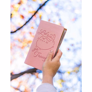 Pusheen nahast reisimärkmik, B6, roosa
