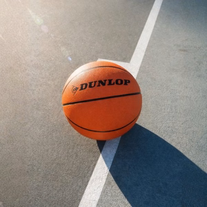 Dunlop 8 paneeliga välikorvpall, suurus 7, oranž