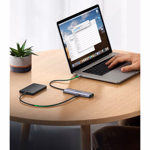Ugreen CM473 jaotur USB-C - 2x USB-A / 2x USB-C 20cm - hall