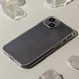 Õhuke 2 mm ümbris iPhone 17 Pro Max 6,9″ / iPhone 18 Pro Max 6,9″ jaoks, läbipaistev