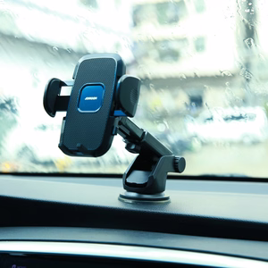 Joyroom JR-ZS259 car hoidja clamping phone to the air vent - must