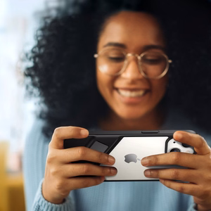 Ugreen Fusion Kickalus Ümbris iPhone 13 Pro Hard Cover with Gel Frame and Alus must (90153)