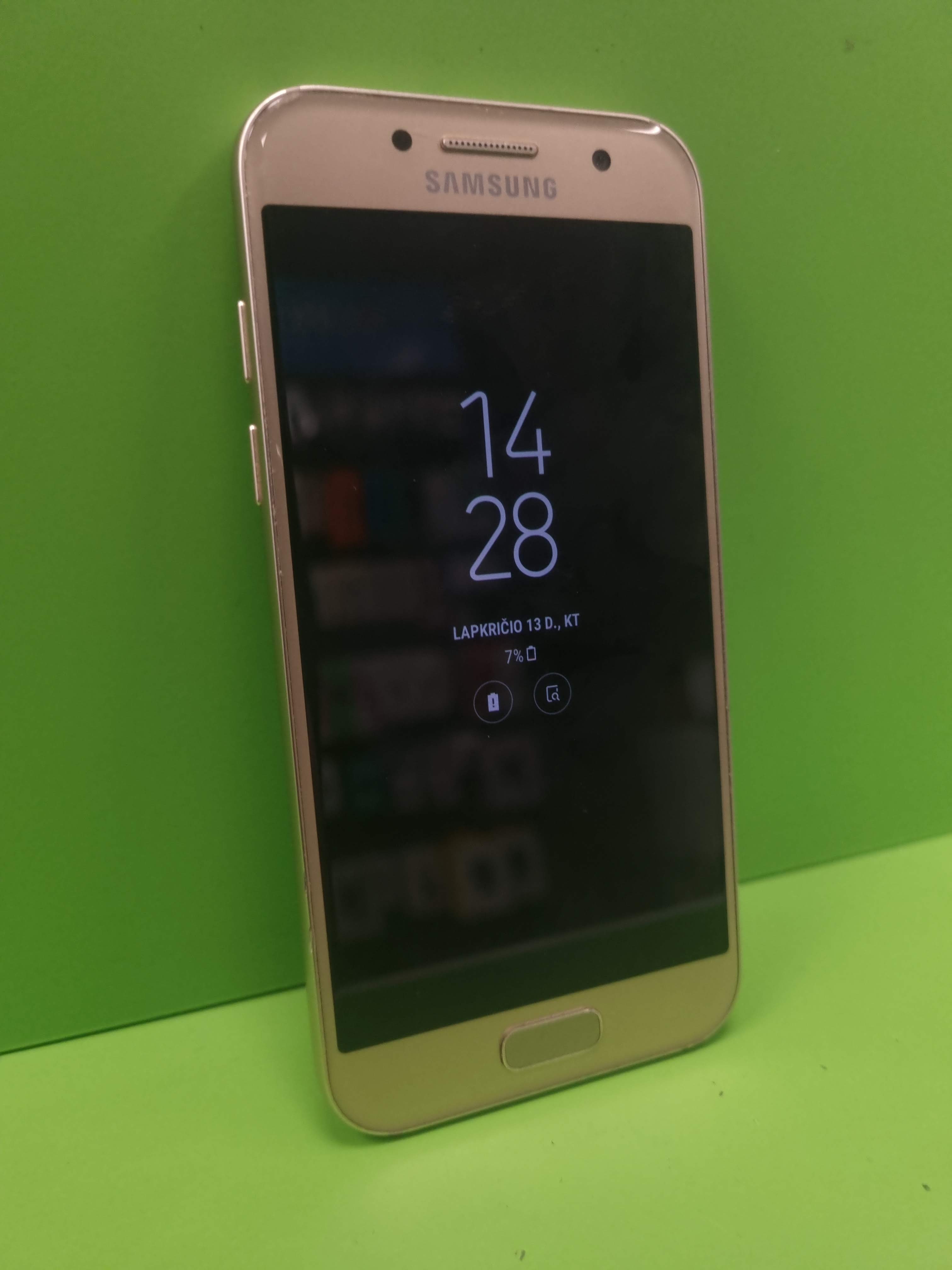 Samsung Galaxy A3 16GB (Kasutatud toode)