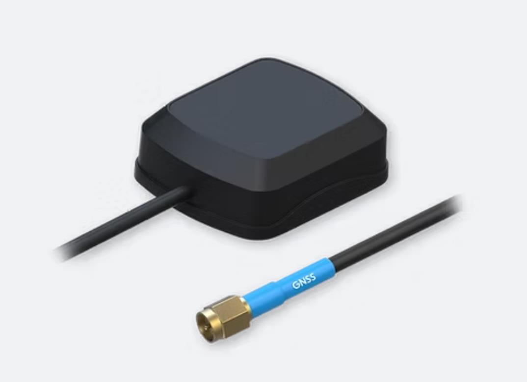 Teltonika PR1KSG30 kleepuv GNSS antenn SMA