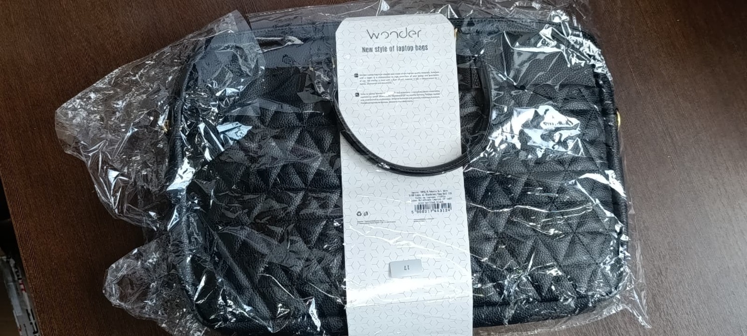 Wonder Briefcase Laptop 17 inches pico quilted black (damaged packaging)